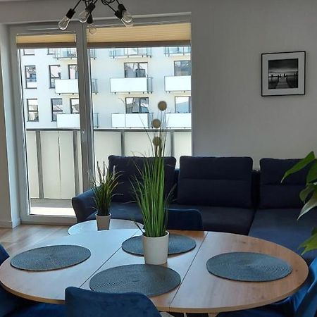 Apartament M&R Dwie Sypialnie Garaz Gdynia Bagian luar foto