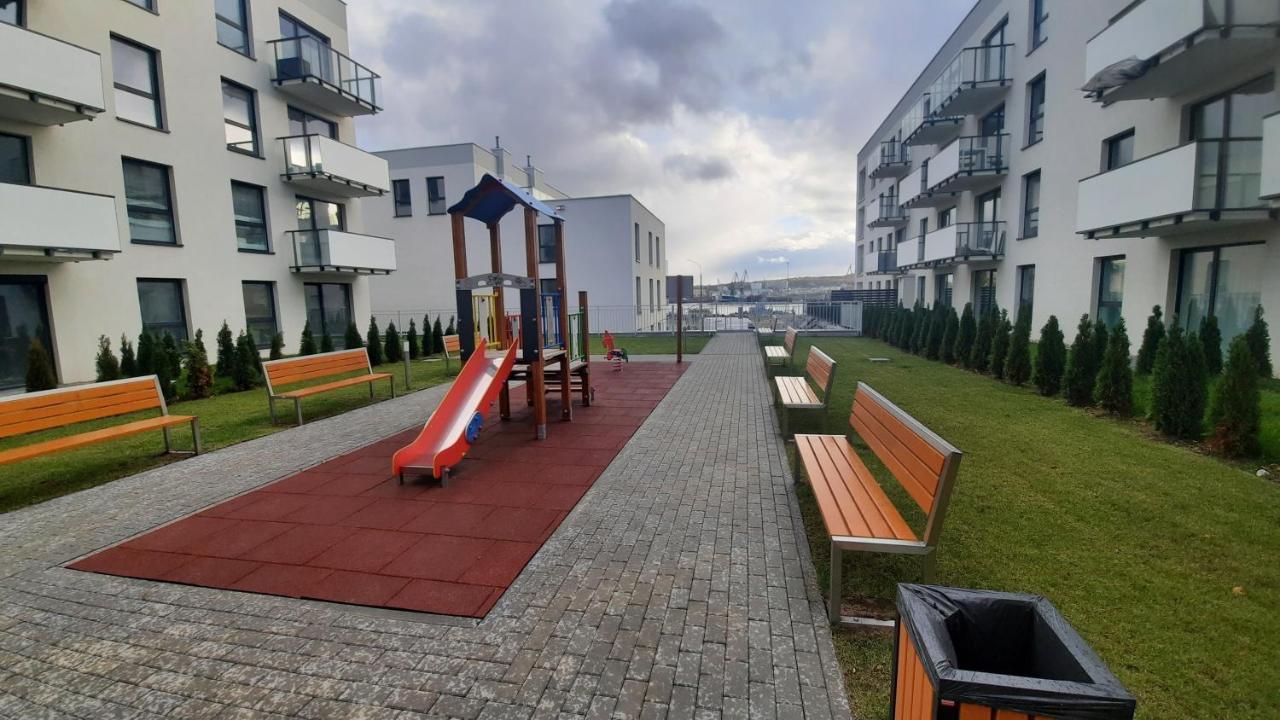 Apartament M&R Dwie Sypialnie Garaz Gdynia Bagian luar foto