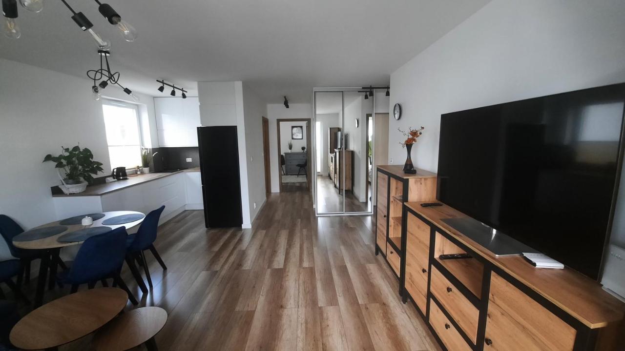 Apartament M&R Dwie Sypialnie Garaz Gdynia Bagian luar foto