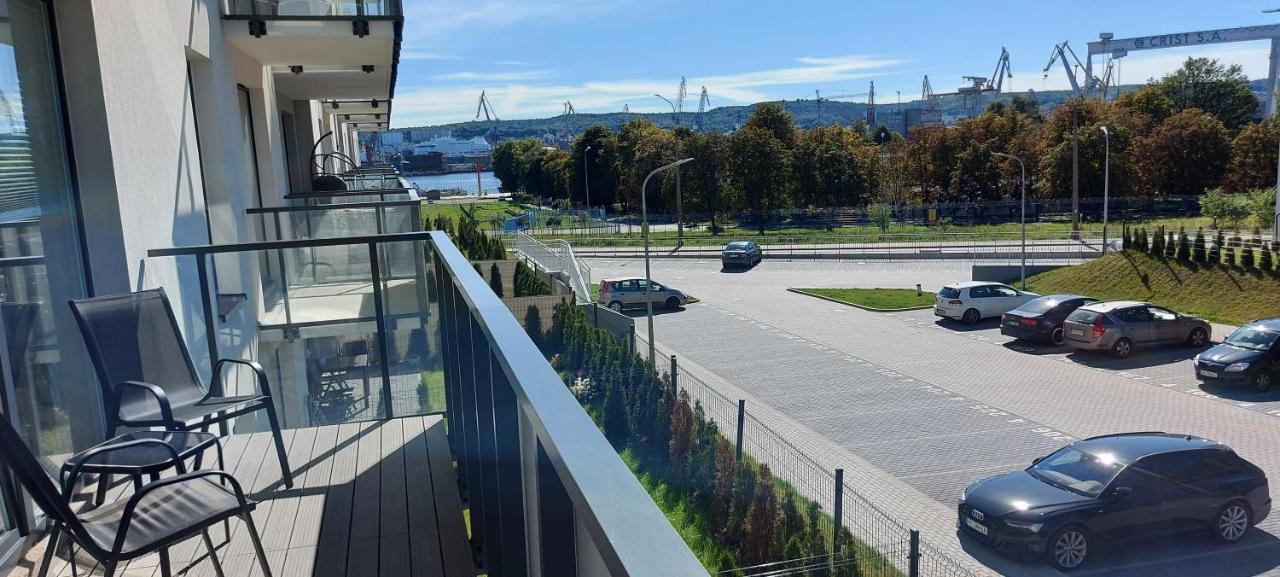 Apartament M&R Dwie Sypialnie Garaz Gdynia Bagian luar foto